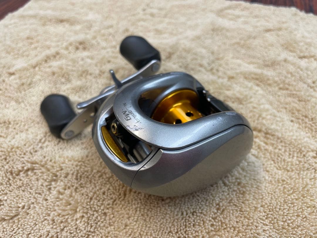 シマノ 07メタニウム Mg 右ハンドル