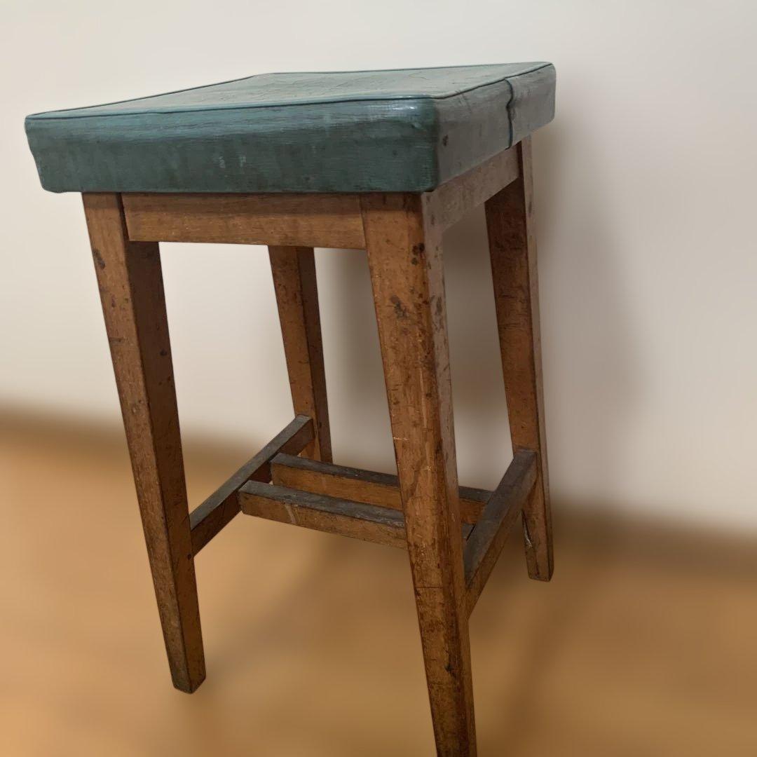 昭和レトロ　木製スツール 緑色クッション付き アンティーク　インテリア　オブジェ