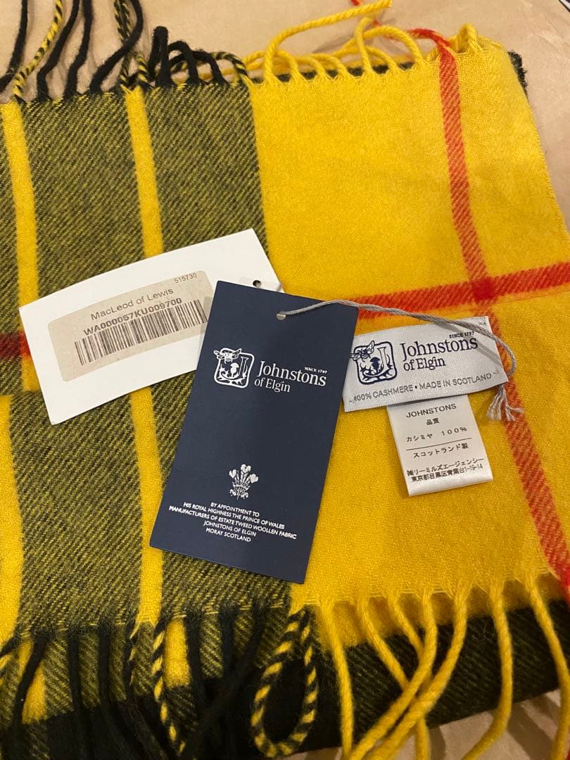 【新品タグ付き】ジョンストンズ　中判カシミヤマフラー 大人気カラーです。