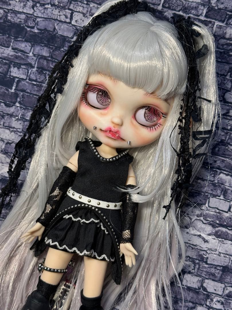 r*k様 アイシードール 本体女の子　OF付き　カスタムアイシードール