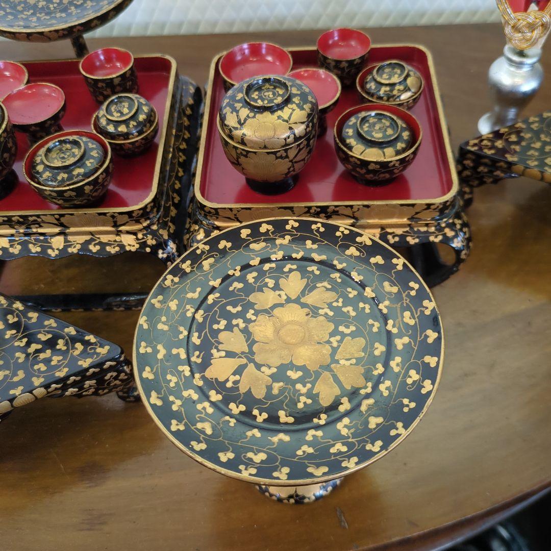 骨董　雛道具　お雛様　ひな祭り　木製　漆器　一式　金彩　木箱