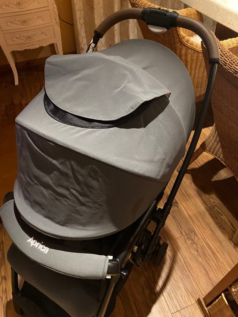 美品Aprica グレー ベビーカー
