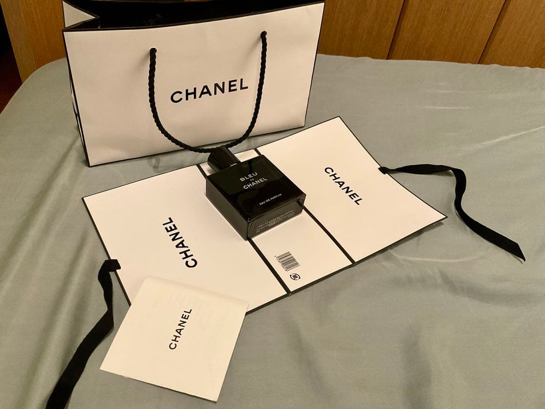 BLEU DE CHANEL Eau de Parfum 専用バッグ付き
