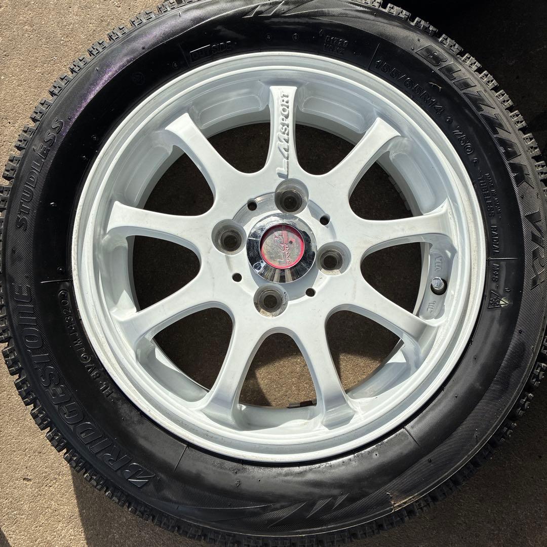 LM Sport ホワイトホイールと　ブリヂストンスタッドレスタイヤセット