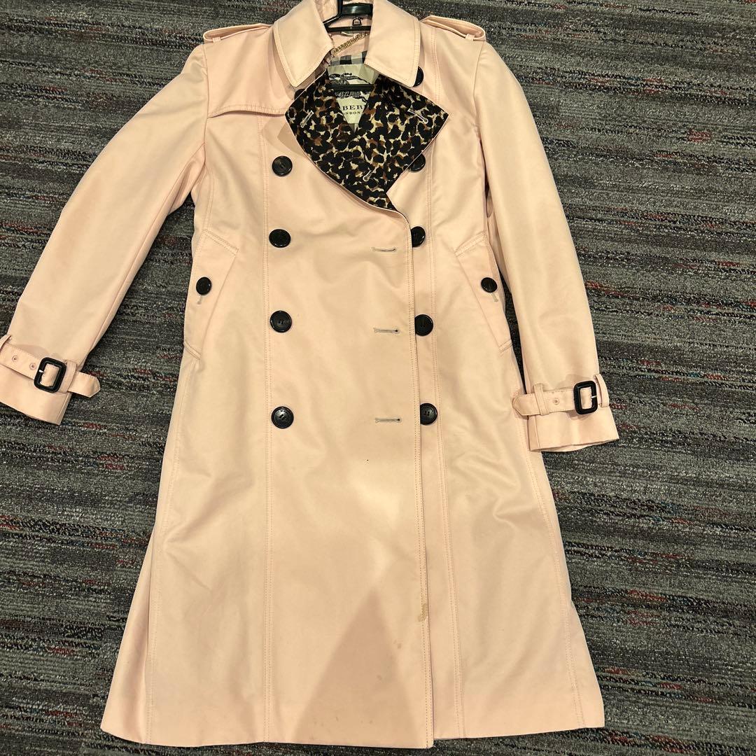 BURBERRY ピンク トレンチコート