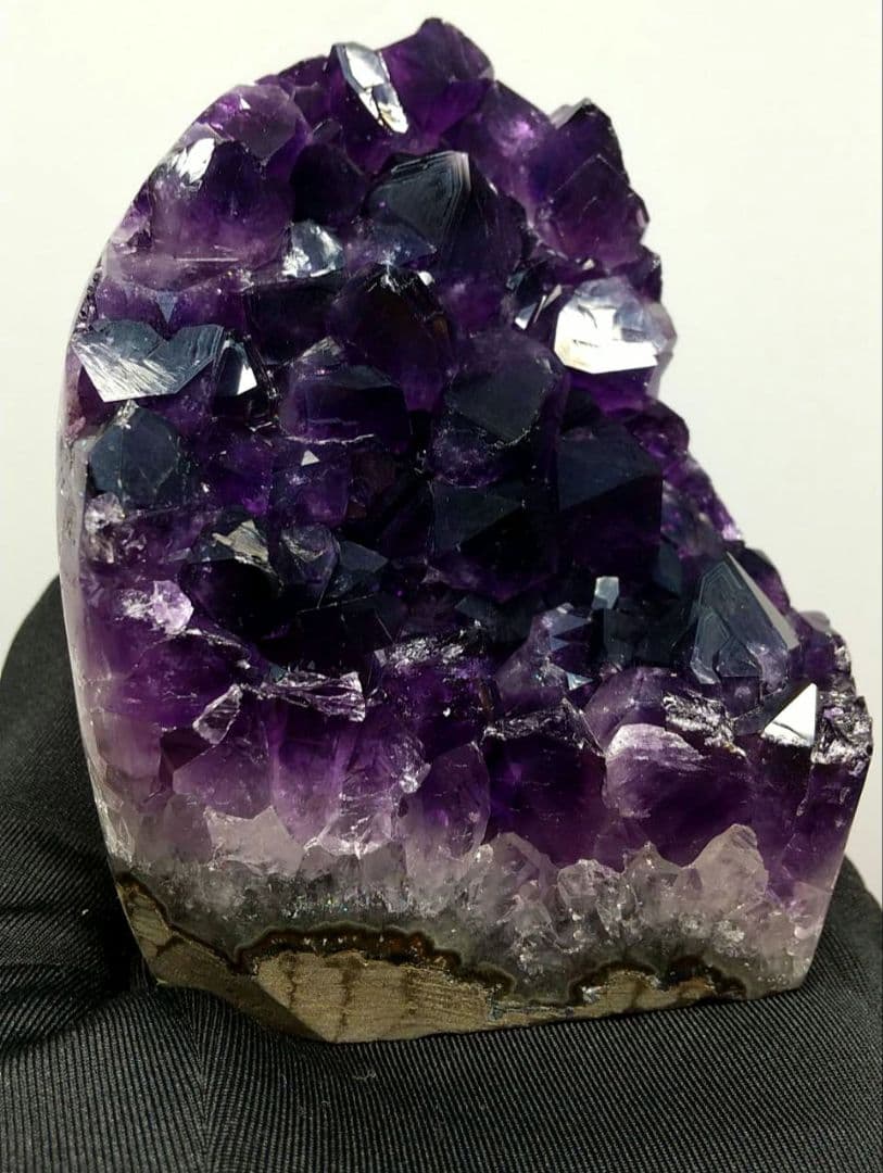 最高品質　希少　大結晶　ウルグアイ産　アメジストクラスター　天然石　原石