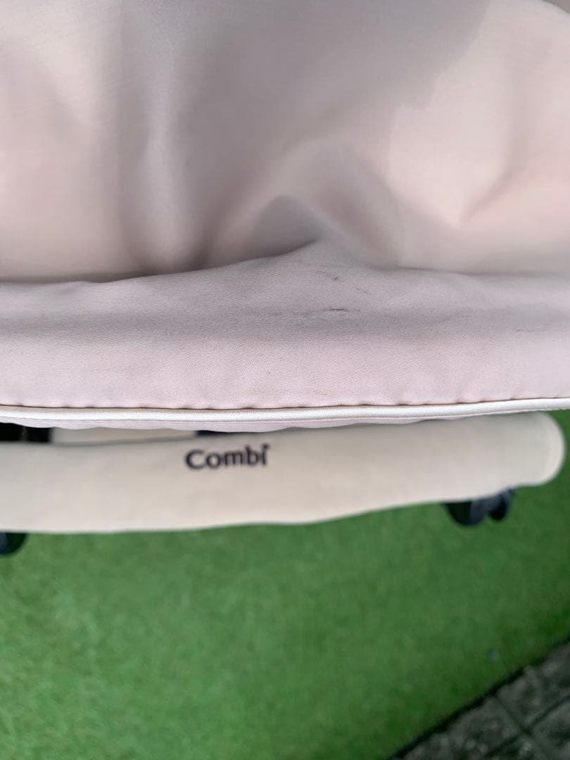 【美品】Combi メチャカルハンディオート4キャス　compact