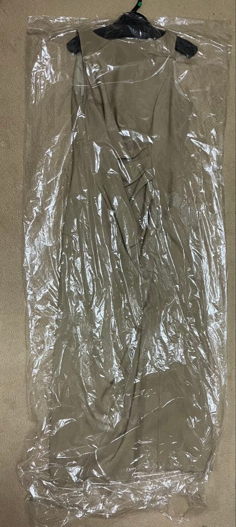 【新品】アニュアンス　アシメタックナローワンピース