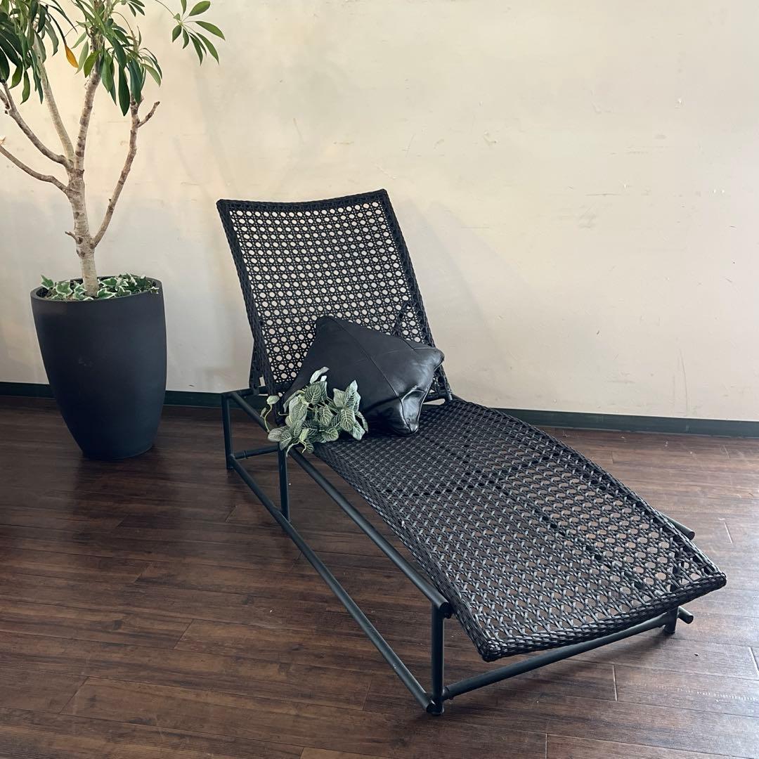 k246r124 ラタン調 黒いガーデンチェア・ラウンジチェア リクライニング
