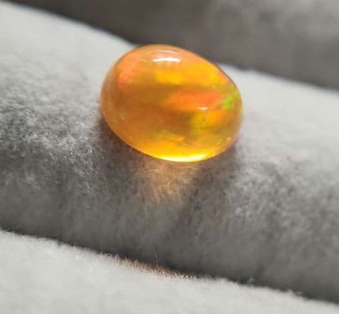 天然ファイアーオパール 1.358ct