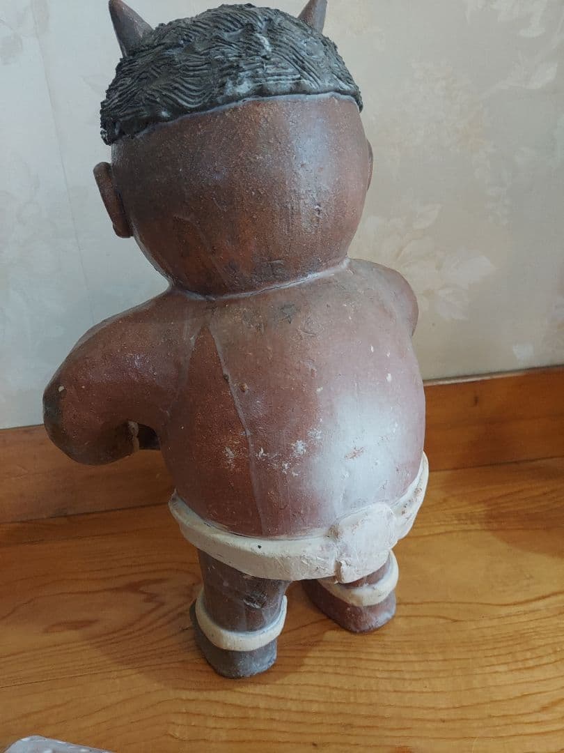 陶器製鬼フィギュア