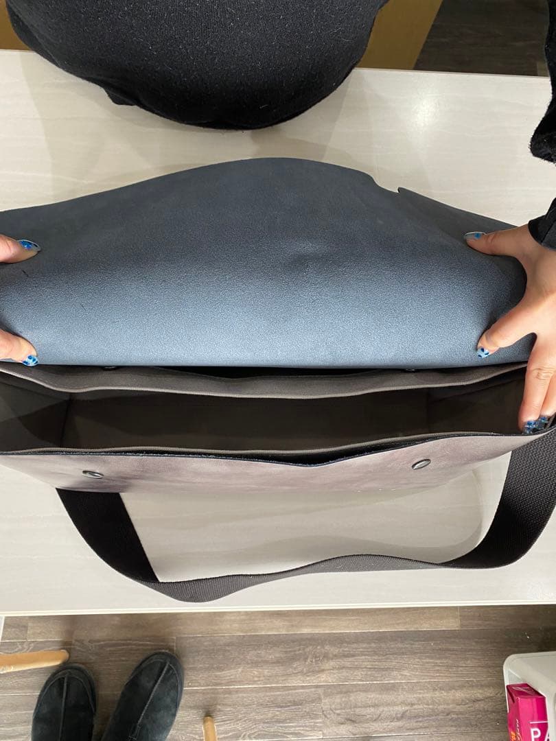 Uni&co メッセンジャーバッグ グレー