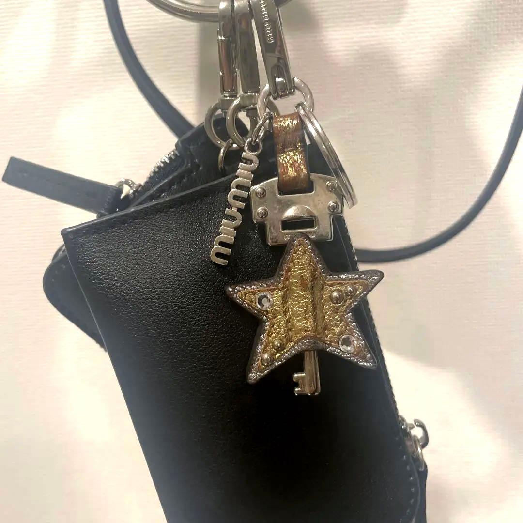 miumiu ミュウミュウ 星 スター キーホルダー キーリング バッグチャーム