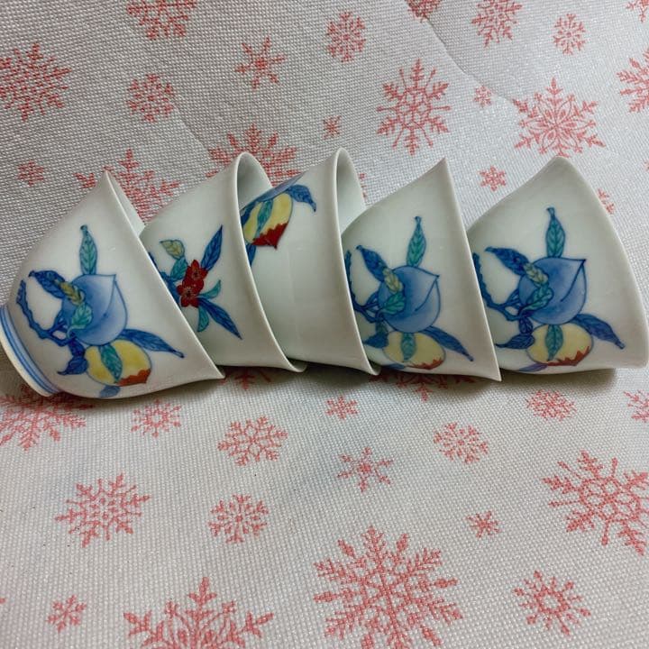 今泉今右衛門　錦桃絵煎茶碗　九谷烧　有田烧
