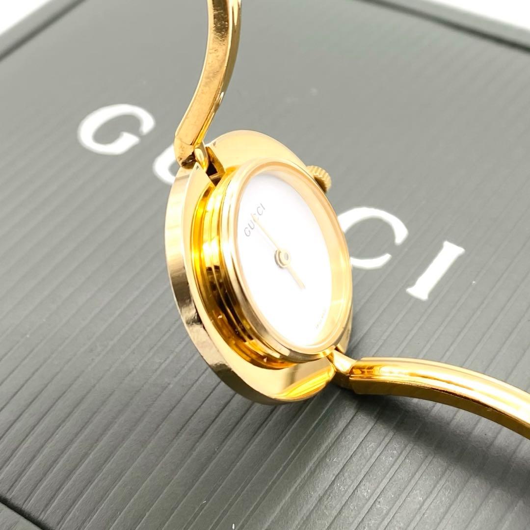 良品☆稼働　GUCCI チェンジベゼル　新品電池　レディース腕時計