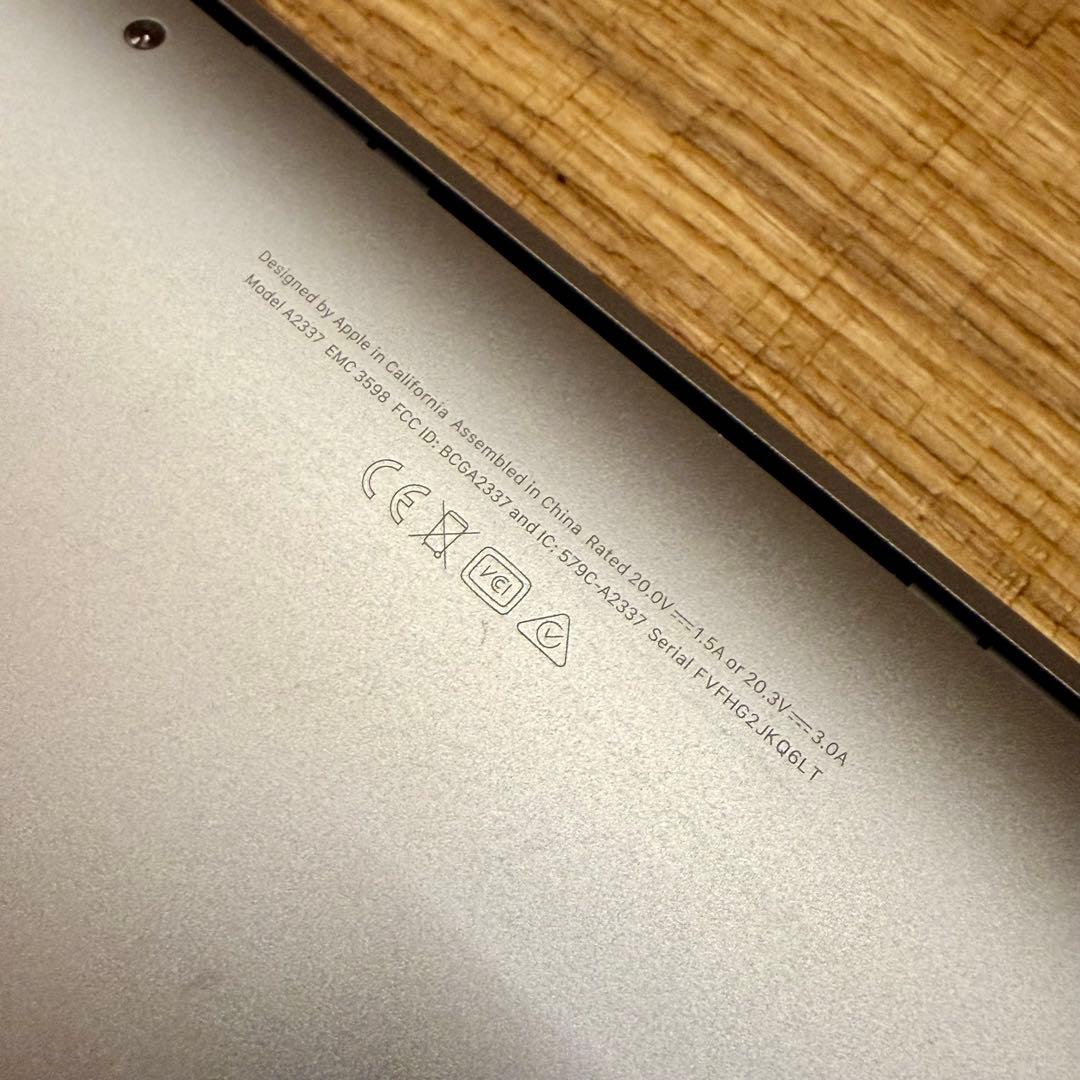 MacBook本体 MacBook Air (M1, 2020) 16GB/512GB