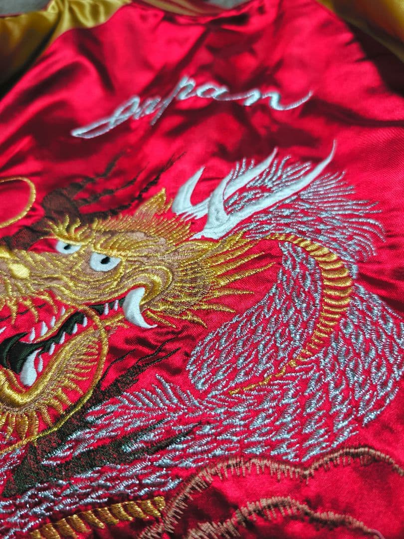 VORABLE 日本 限定 スカジャン 赤金 龍刺繍 unisex サテン