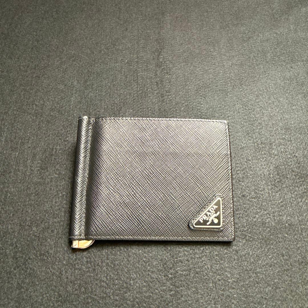 PRADA(プラダ) サフィアーノ マネークリップ 二つ折り財布 ブラック
