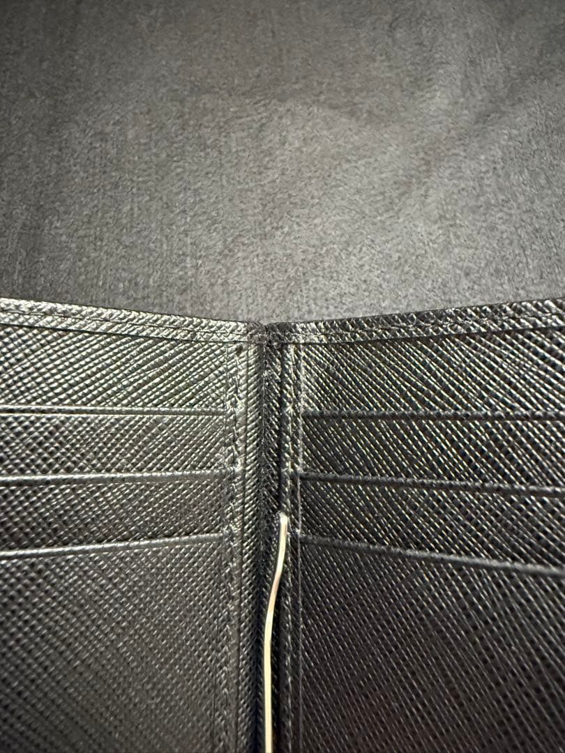 PRADA(プラダ) サフィアーノ マネークリップ 二つ折り財布 ブラック