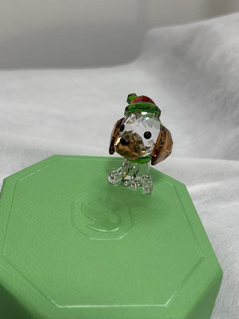 スワロフスキー　スワロ　限定商品　ホリデー　クリスタル　新品　箱付き　ビーグル