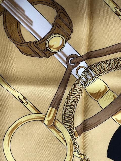 HERMES 大判スカーフ　黄金の拍車