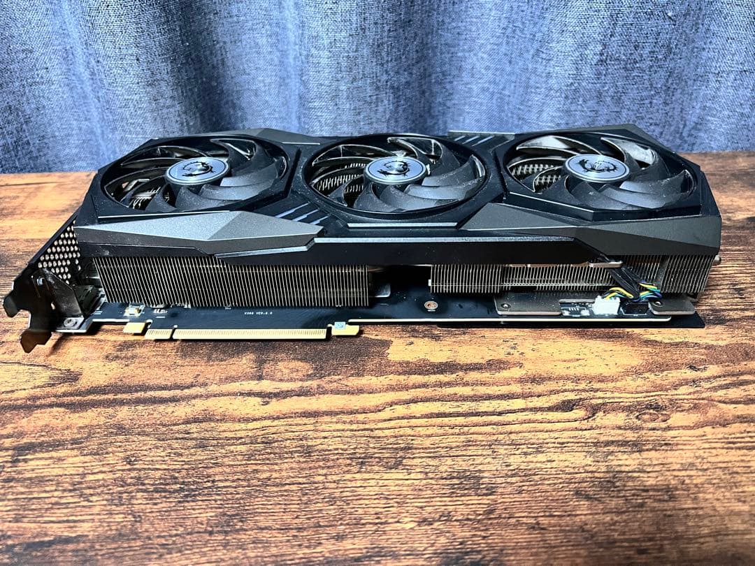 グラフィックボード・グラボ・ビデオカード MSI RTX 3090 GAMING X TRIO 24G 109