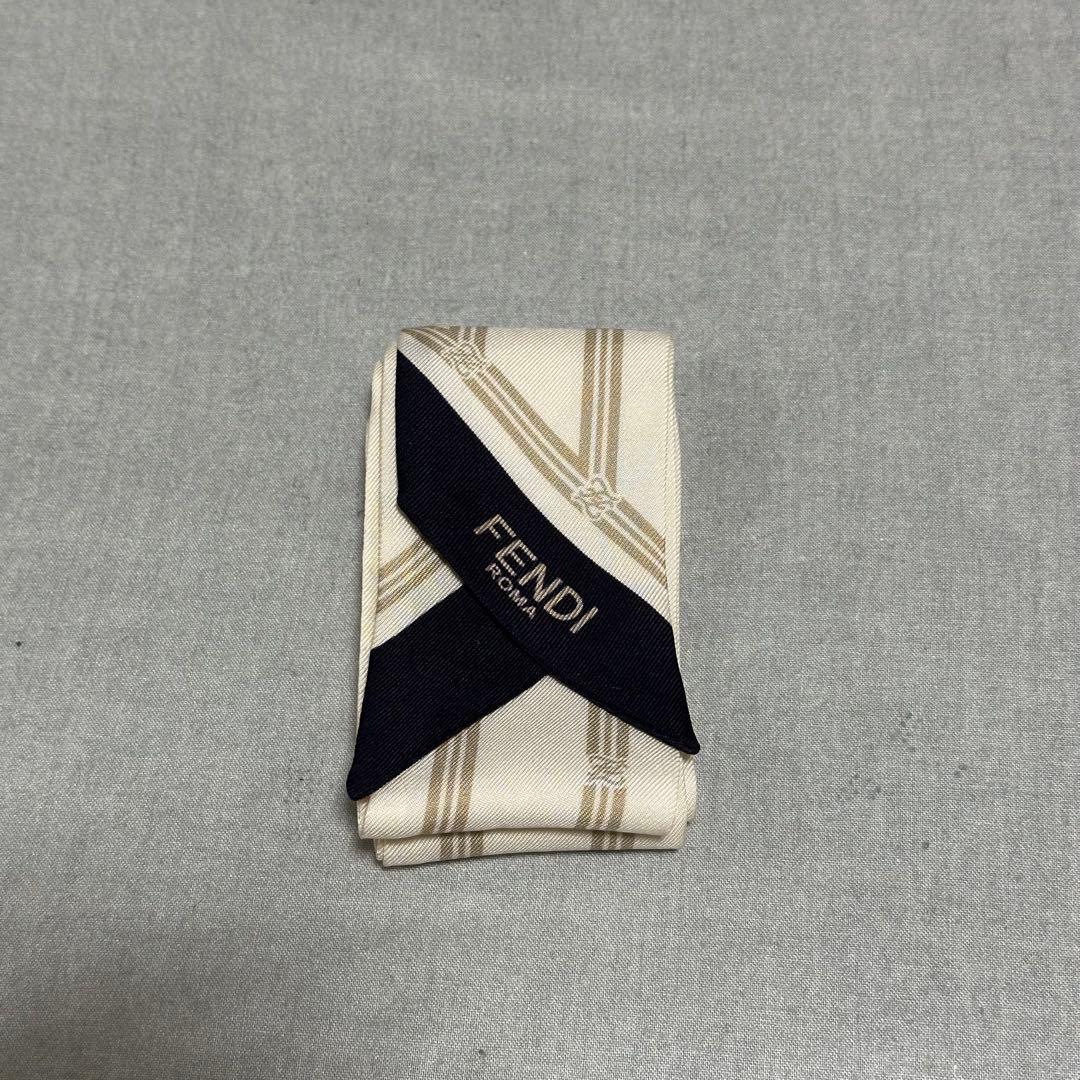 FENDI ラッピー スカーフ 箱付き