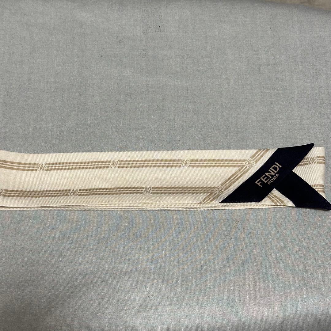 FENDI ラッピー スカーフ 箱付き
