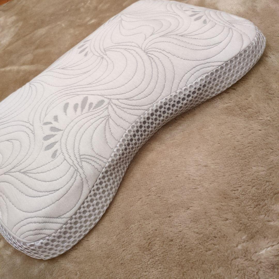 BREATHAIR　ブレスエアー　ハニカ厶ジェルマット枕　カバー付き　2個セット