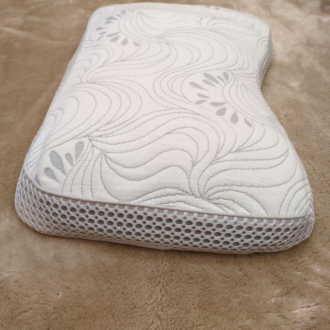 BREATHAIR　ブレスエアー　ハニカ厶ジェルマット枕　カバー付き　2個セット