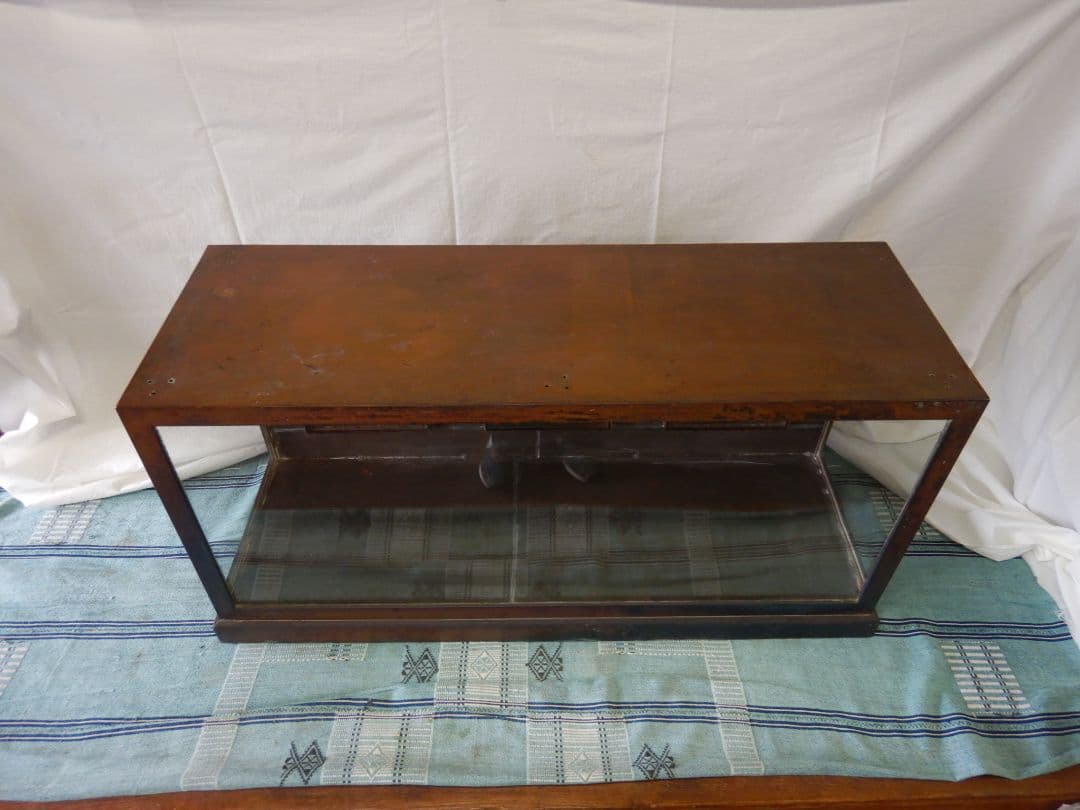 昭和レトロな銅板張り　陳列棚　ショーケース