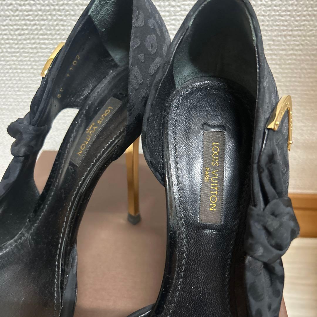 LOUIS VUITTON レオパード柄 ハイヒールパンプス