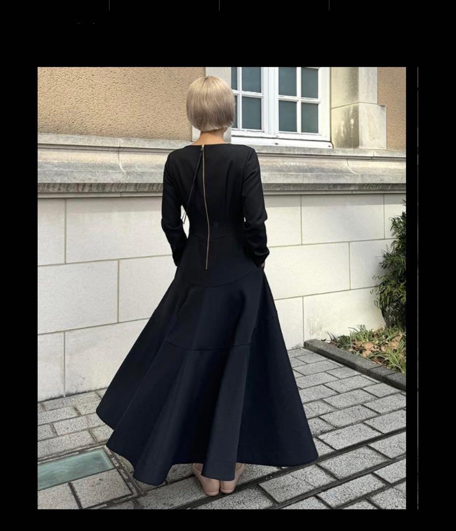 JENNEジェンヌフレア美ラインワンピース　Lサイズ