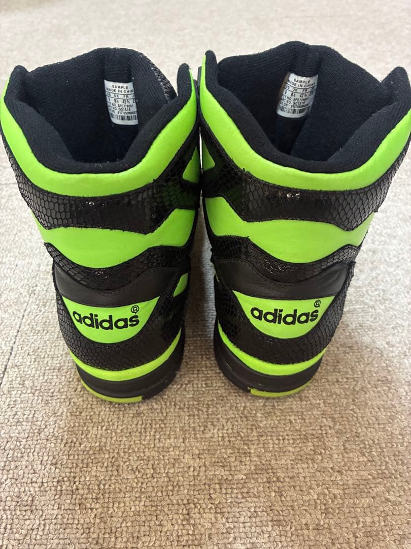 adidas ×ジェレミースコット　ハイカットスニーカー