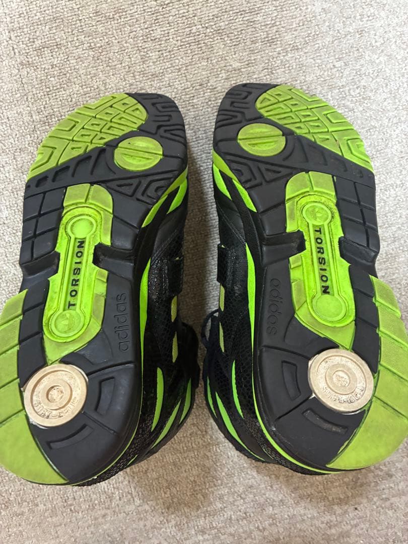 adidas ×ジェレミースコット　ハイカットスニーカー