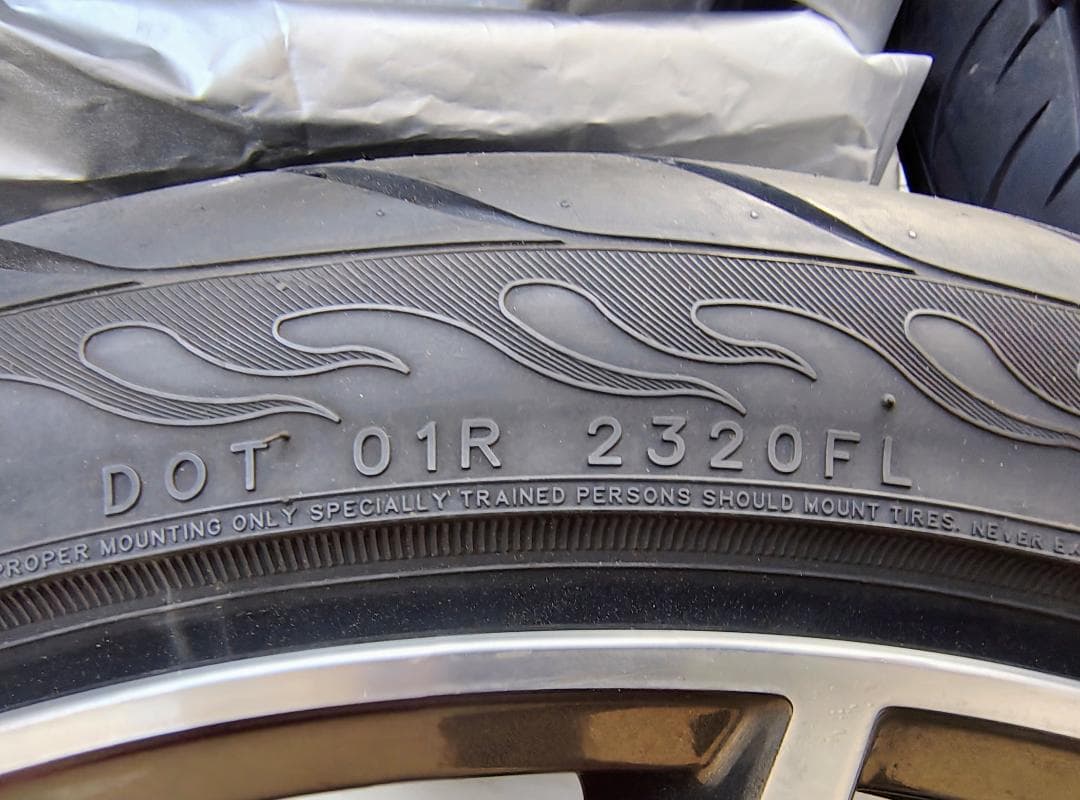 FINALIST　ファイナリスト ５９５EVO 245/35R19 ４本 バリ山