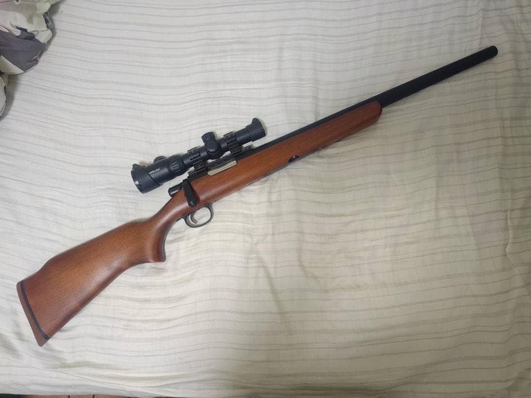 東京マルイ　VSR-10 プロスナイパー ベース フルカスタム。木製ストック等