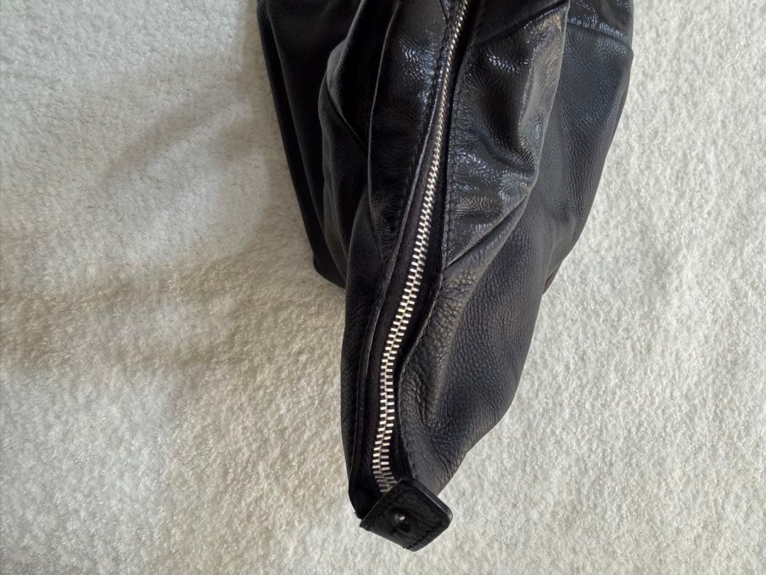 イヴサンローラン ボストンバッグ レザー× エナメル