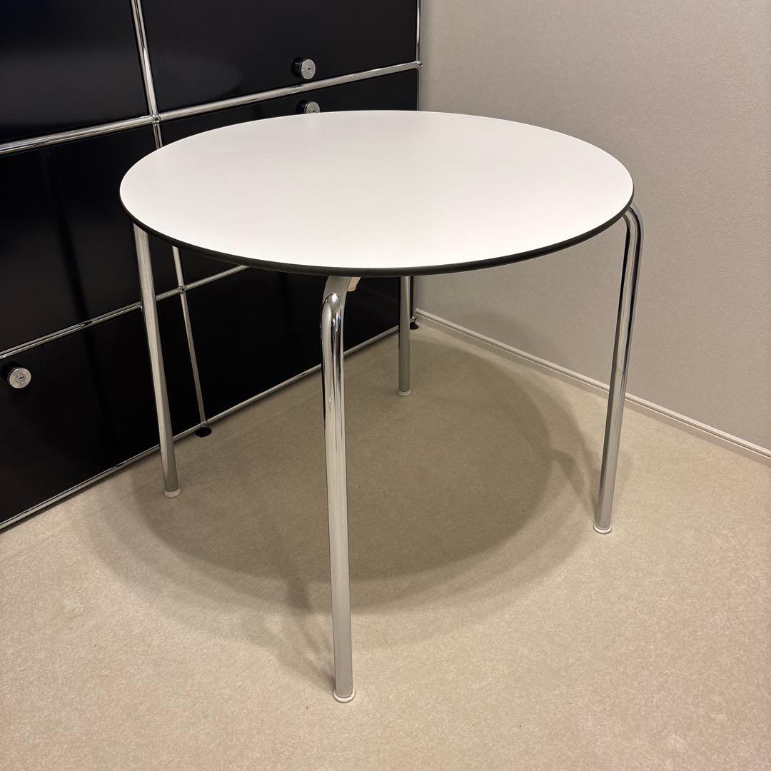 Vitra hal テーブル