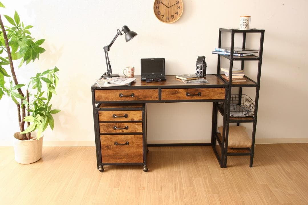 《新品・送料無料》クルト デスク 引き出し２杯付き