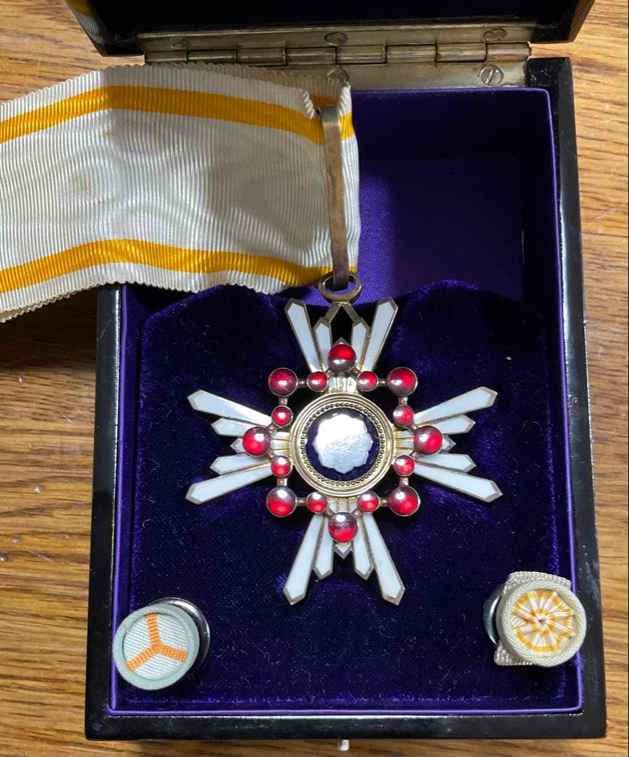 勲三等瑞宝章　箱つき