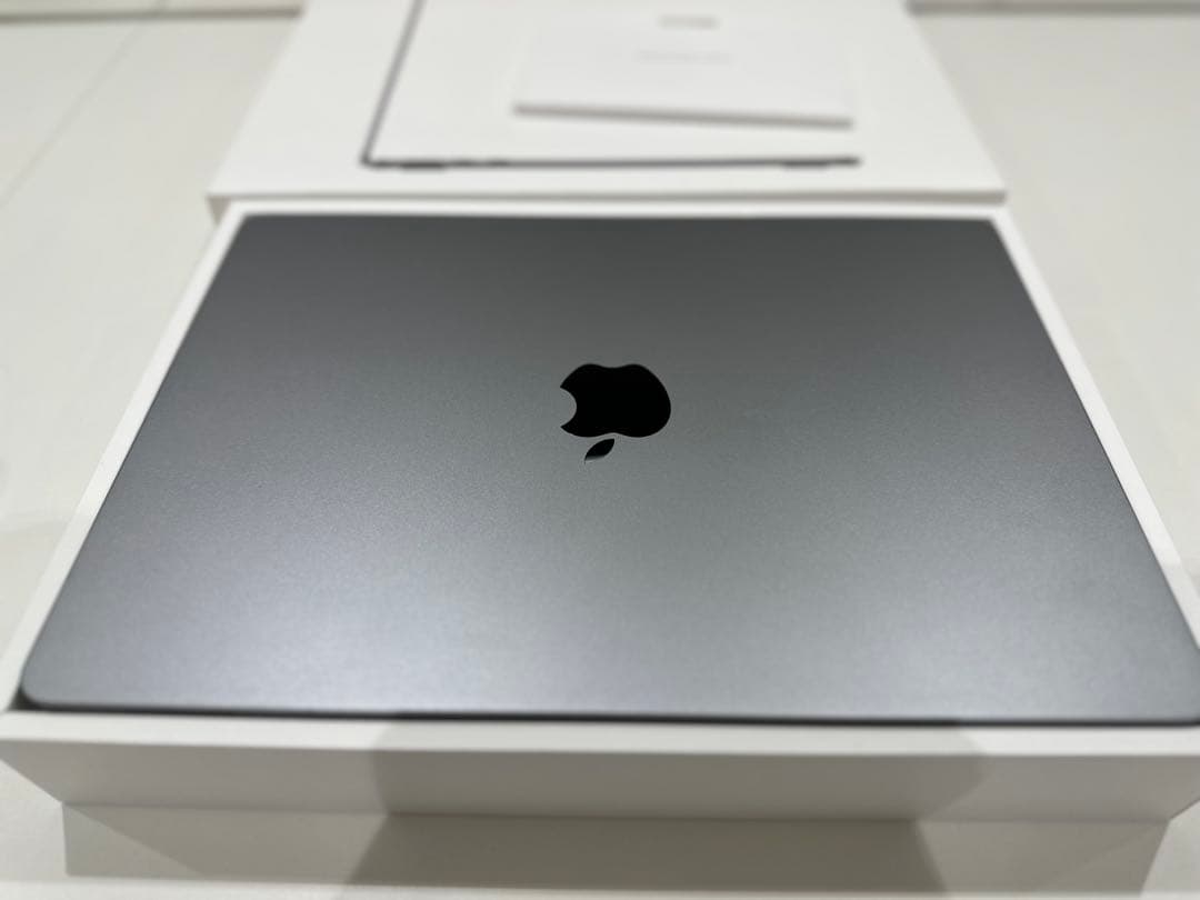 B*k様 MacBook Air M2 2022 24GB 1TB 箱付