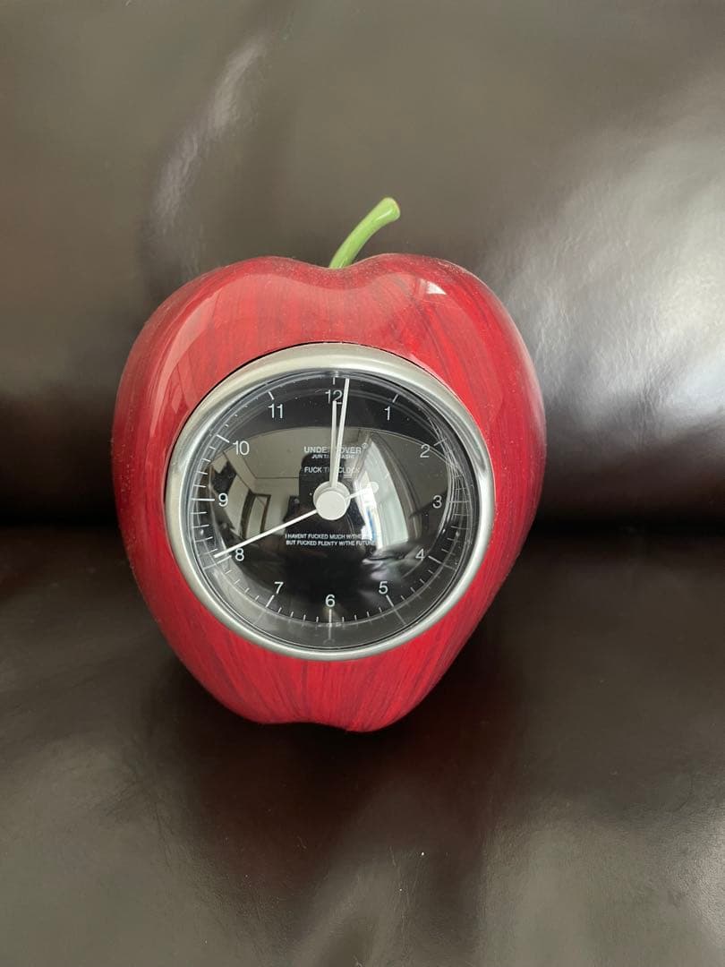 UNDERCOVER アンダーカバー　リンゴ　置き時計
