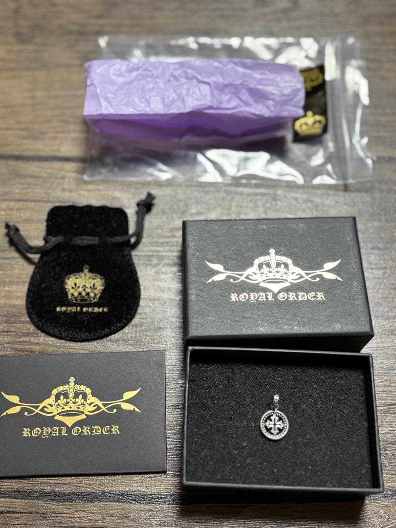 アクセサリー  ORDER TINY CROSS MEDALLION