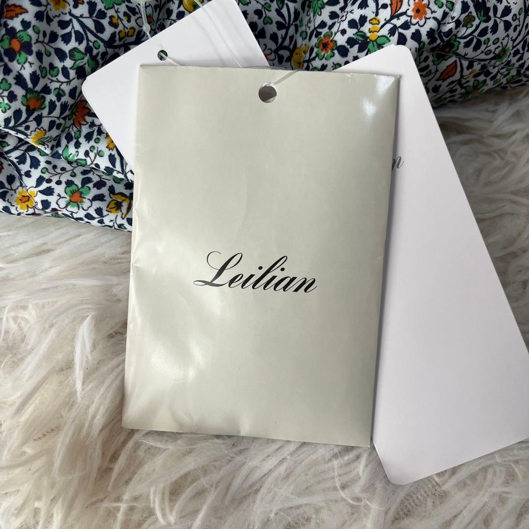 【新品未使用】レリアン　裏地花柄　中わた入り　ステンカラー　ハーフコート