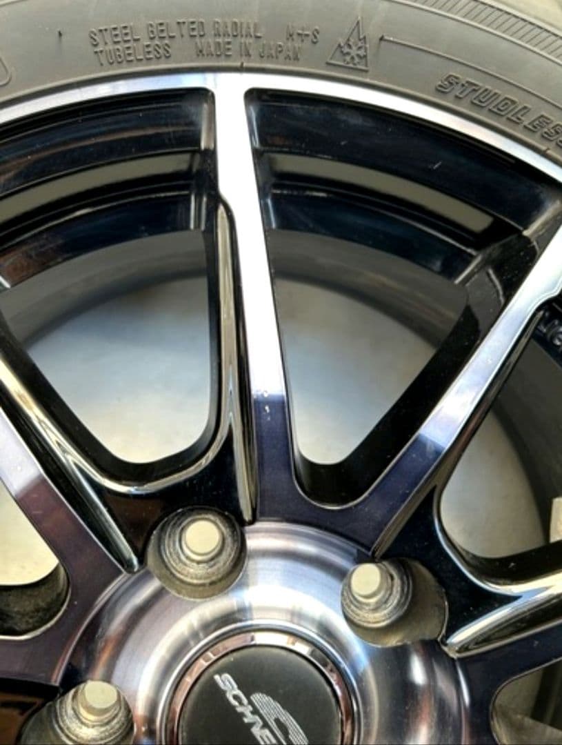スタッドレス　MID シュナイダー DR-01 アイスナビ　215/65R16