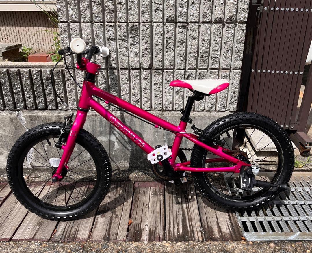 (送料込み)ヨツバサイクル 16インチ　クリスタルピンク