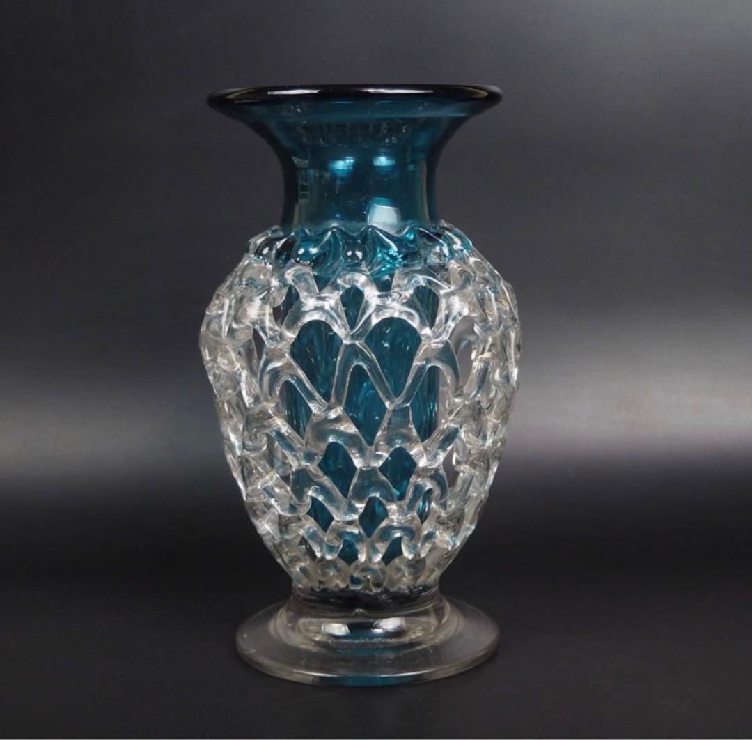 送料無料　時代物　ヴィンテージ　手造り二重透かしガラス花瓶　高さ26ｃｍ