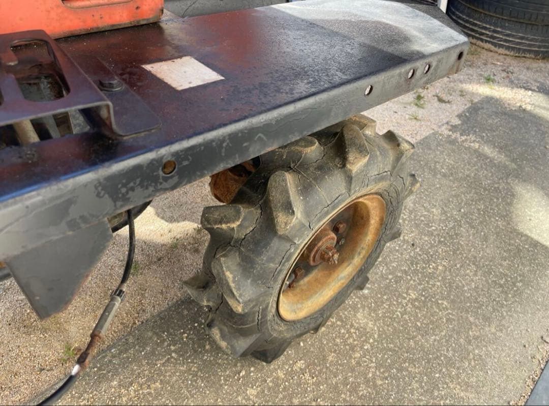 運搬車　ダンプ　4WD