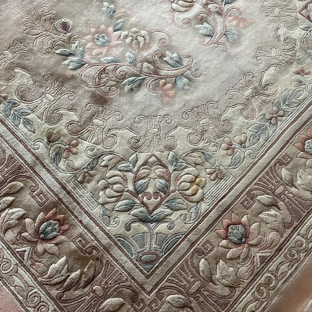 中国緞通　ウール製　千代田絨毯　花柄カーペット 181X 273cm